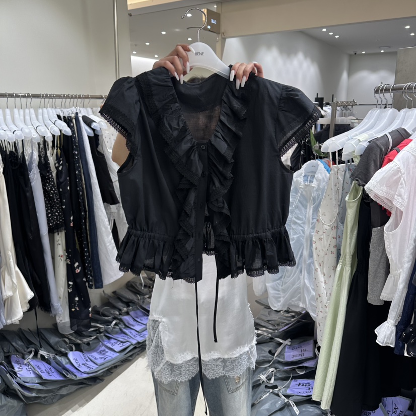 探尋服飾批發(fā)的機遇與挑戰(zhàn) 解析260516-0035服裝服飾批發(fā)行業(yè)